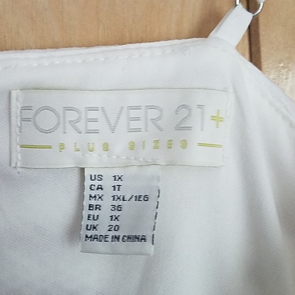 Spring and Summer dress - Picture 4 of 4